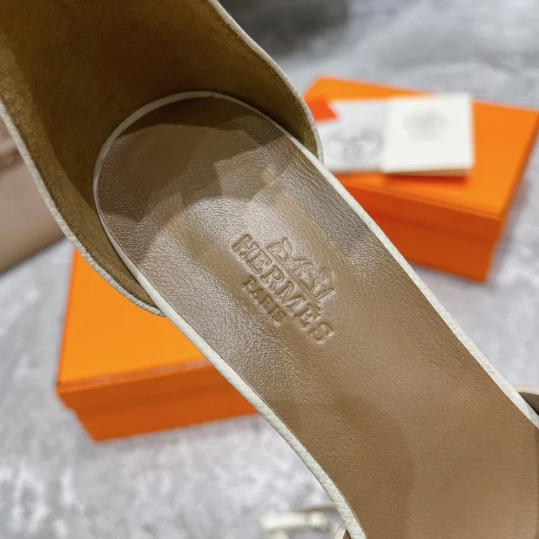 Hermes Shoe 